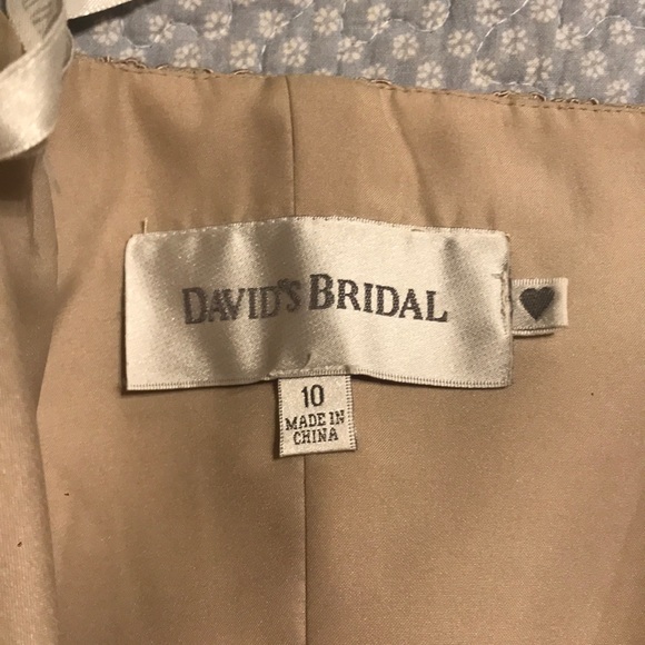 David’s Bridal nude/mauve lace dress. Fully lined - Picture 8 of 8